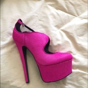 Pink pony hair heels